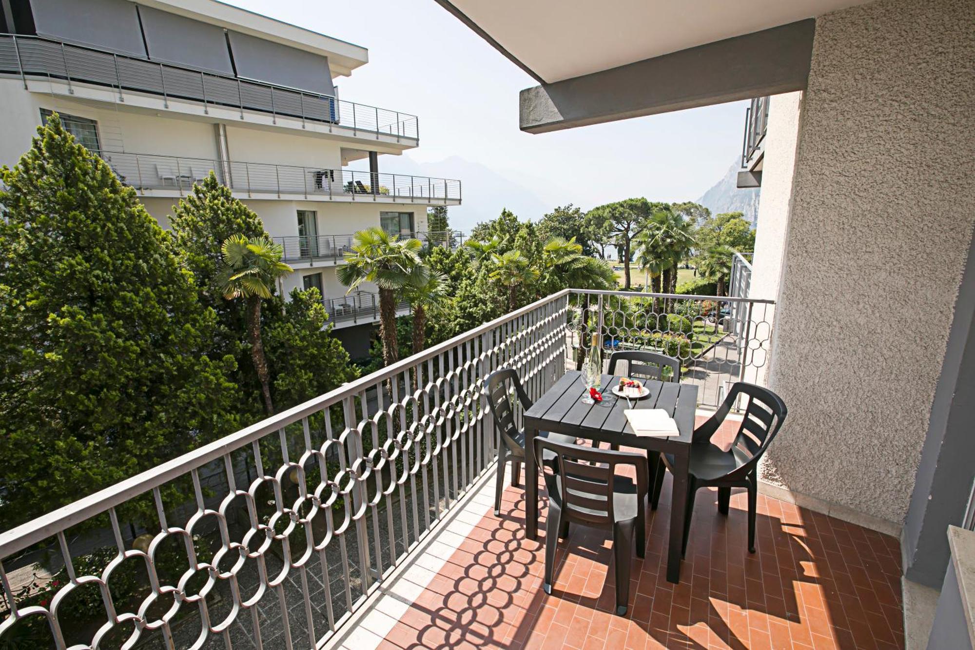 Riva Lago E Spiaggia Apartment 2 - Happy Rentals Zewnętrze zdjęcie